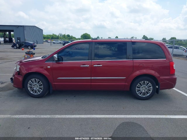2C4RC1CG0ER365076 Chrysler Town and Country