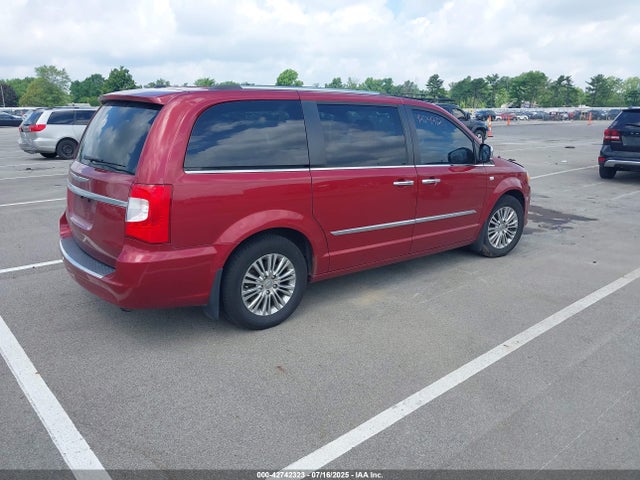 2C4RC1CG0ER365076 Chrysler Town and Country