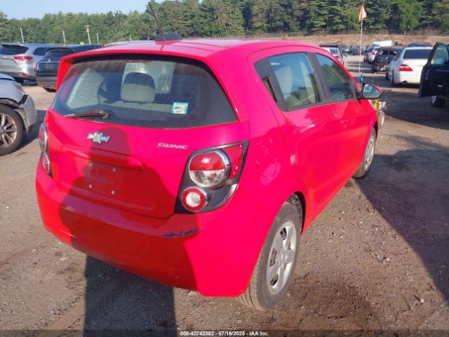 2015 CHEVROLET SONIC 1G1JA6SG2F4203139 Photo 3