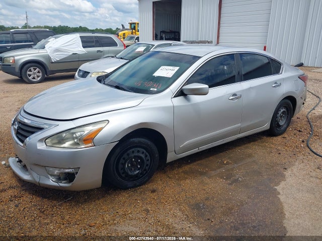 1N4AL3AP5FN305892 Nissan 2015
