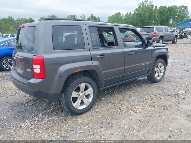 1C4NJRFB3HD159132 Jeep 2017