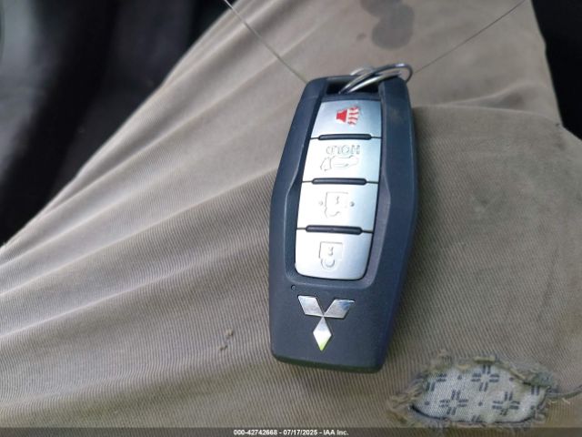 2022 MITSUBISHI OUTLANDER JA4J3UA88NZ027421 Photo 10