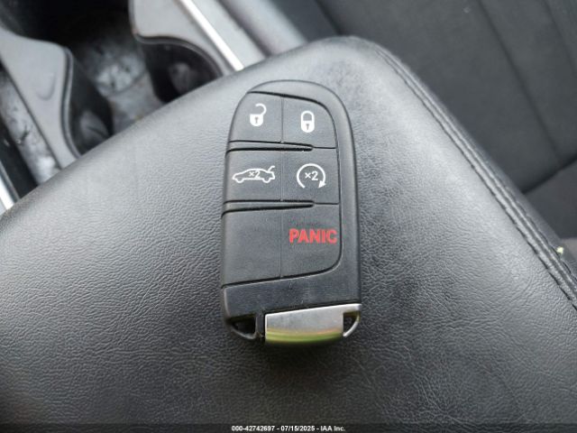 2016 CHRYSLER 200 1C3CCCAB3GN165872 Photo 10