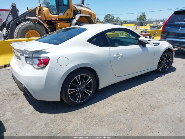 JF1ZCAC15E8604750 Subaru 2014