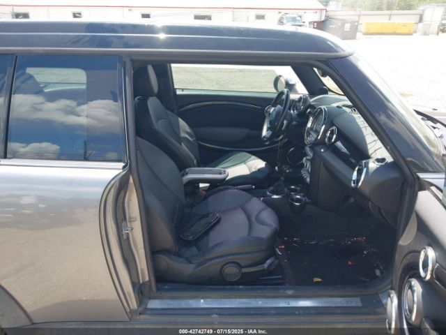 2009 MINI COOPER S CLUBMAN WMWMM33539TP93298 Photo 4