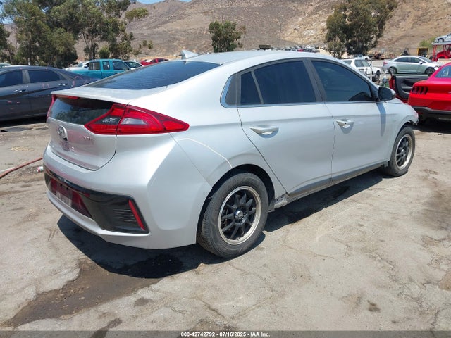 KMHC75LC1JU098618 Hyundai 2018