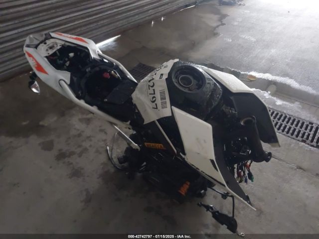 2022 KTM 390 MD2JPJ404NC272549