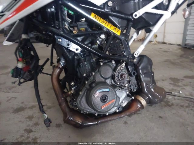 2022 KTM 390 MD2JPJ404NC272549 Photo 8