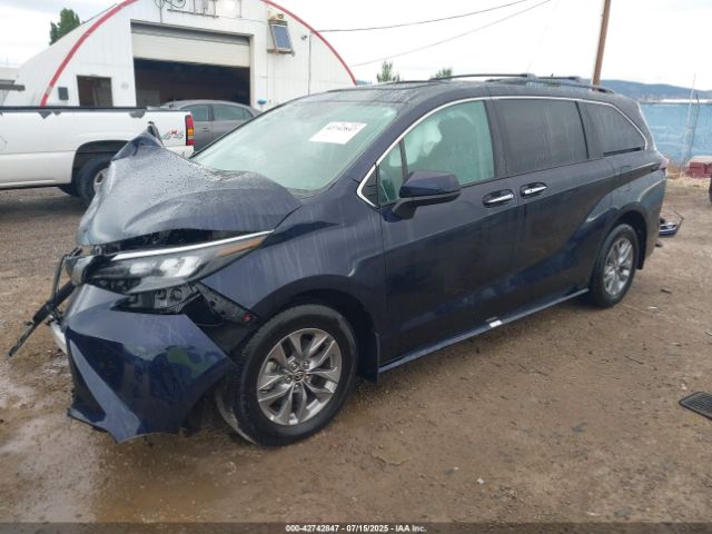 2024 TOYOTA SIENNA 5TDYSKFC7RS138235 Photo 1
