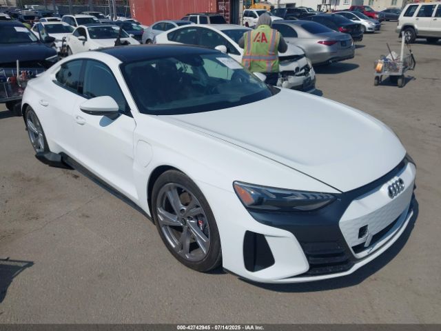 2024 AUDI E-TRON GT WAUFJBFW4R7001040