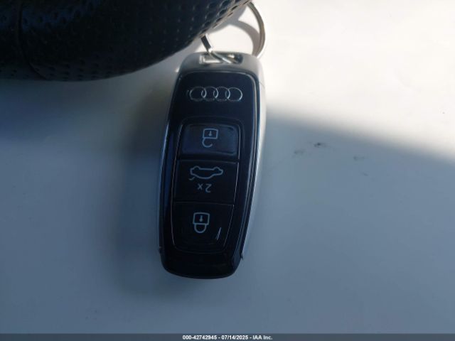 2024 AUDI E-TRON GT WAUFJBFW4R7001040 Photo 10