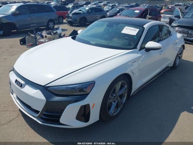 2024 AUDI E-TRON GT WAUFJBFW4R7001040 Photo 1