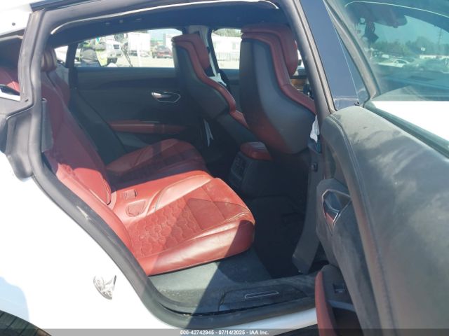 2024 AUDI E-TRON GT WAUFJBFW4R7001040 Photo 7