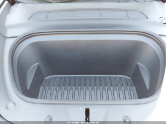 2024 TESLA MODEL Y 7SAYGDEF2RF125439 Photo 9