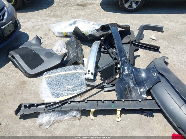 Tesla 2024 2024 7SAYGDEF2RF125439 Image 12