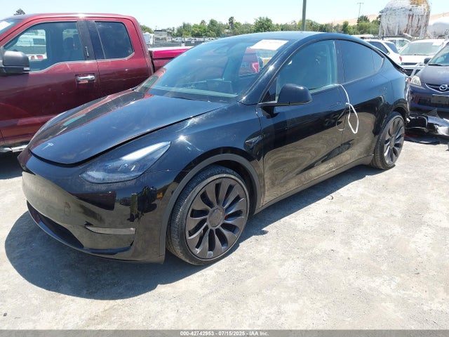2024 TESLA MODEL Y 7SAYGDEF2RF125439 Photo 1