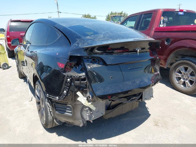2024 TESLA MODEL Y 7SAYGDEF2RF125439 Photo 5