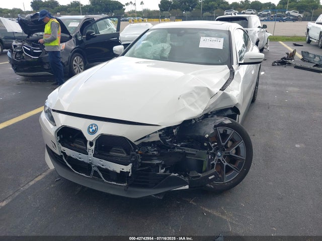 WBY43AW04PFP93394 BMW I4