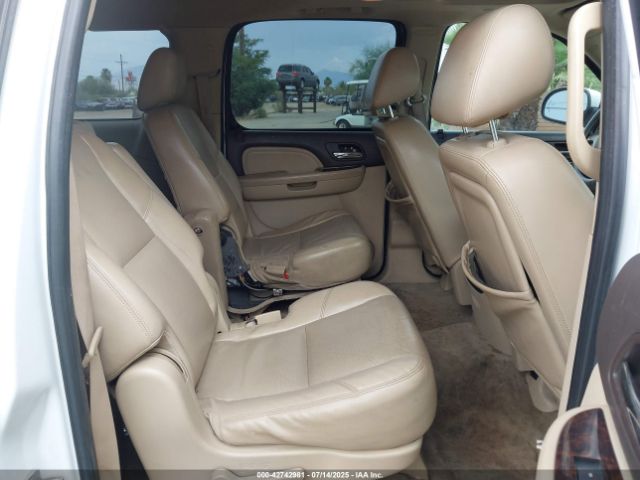 2011 GMC YUKON XL 1500 1GKS2MEF4BR125917 Photo 7
