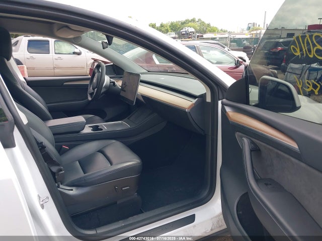 2023 TESLA MODEL Y 7SAYGDEE6PF620991 Photo 4