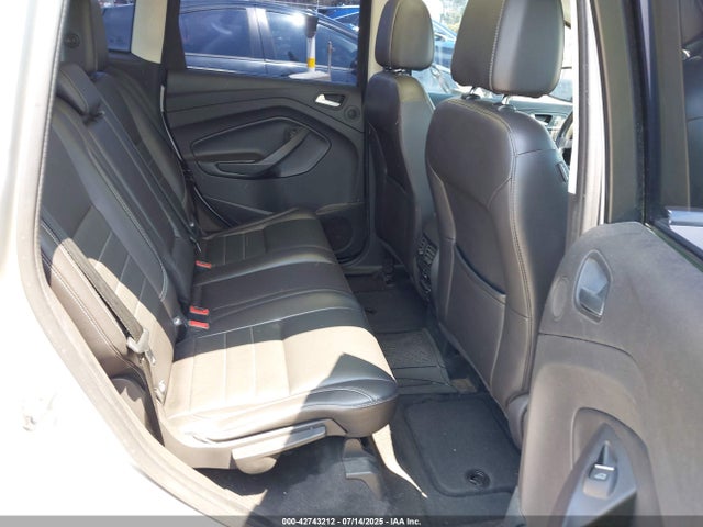 1FADP5BU0GL110958 Ford 2016