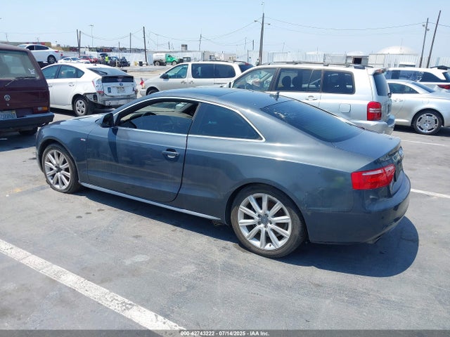2009 AUDI A5 WAUDK78T79A041944 Photo 2