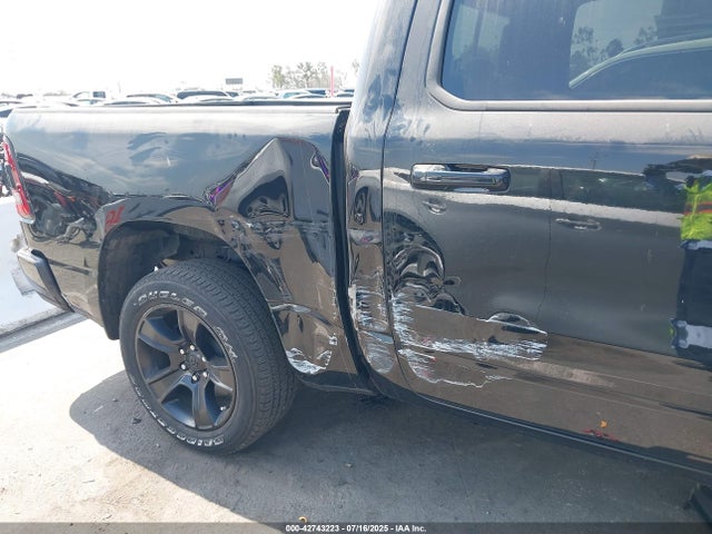 1C6SRFFT8RN208251 RAM 1500 Big Horn 4x4 5&#039;7 Box