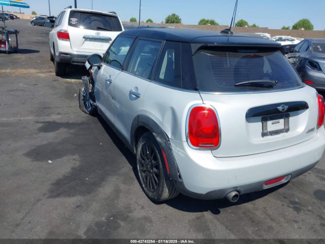 2017 MINI HARDTOP WMWXU1C54H2E17654 Photo 2