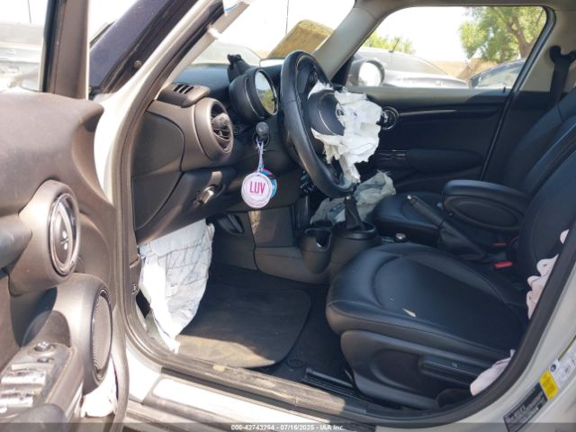 2017 MINI HARDTOP WMWXU1C54H2E17654 Photo 4