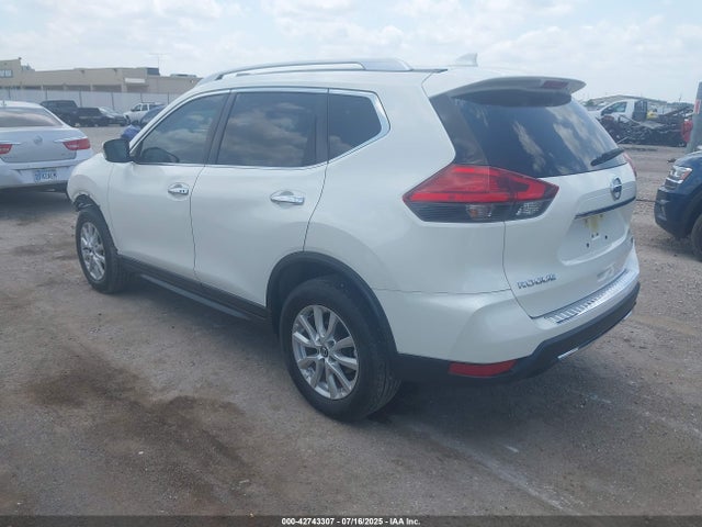 Nissan 2017 2017 JN8AT2MV2HW252441 Image 3