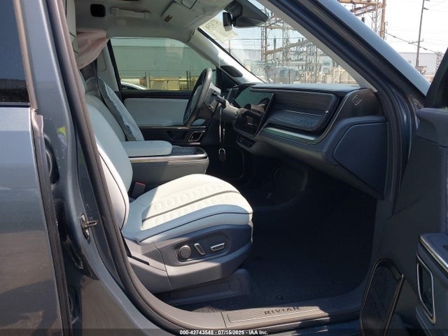 Rivian 2022 2022 7FCTGAAA9NN013369 Image 5