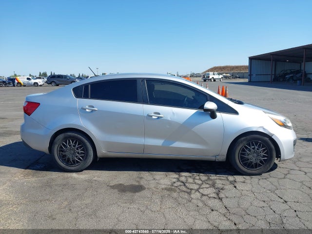 KIA dohc gamma 2015 KNADM4A3XF6521283 Image 14