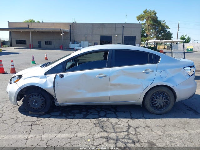 KIA dohc gamma 2015 KNADM4A3XF6521283 Image 15