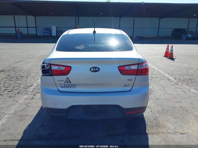 KIA dohc gamma 2015 KNADM4A3XF6521283 Image 17