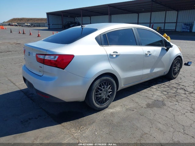 KIA dohc gamma 2015 KNADM4A3XF6521283 Image 4