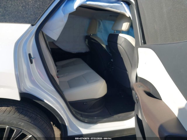Lexus a25a-fxs 2025 2T2BBMCA8SC076326 Image 8