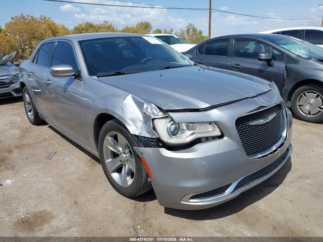 Chrysler 300 2015 2C3CCAAG0FH830282 Image 6