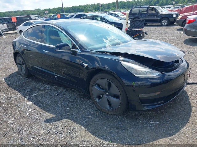 2019 TESLA MODEL 3 5YJ3E1EB5KF418072 Photo 0