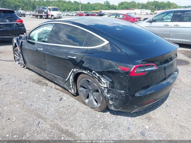 2019 TESLA MODEL 3 5YJ3E1EB5KF418072 Photo 2