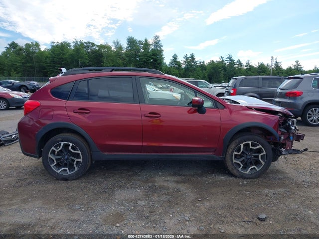Subaru naturally aspirated 2016 JF2GPADC1G8216599 Image 14