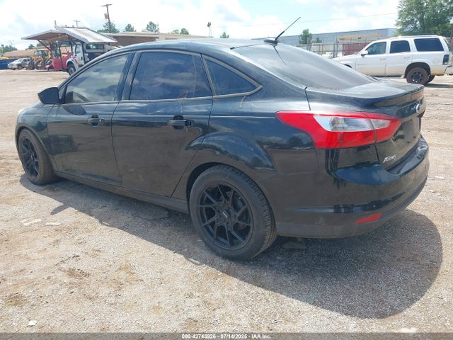 Ford 2014 2014 1FADP3F27EL332486 Image 3