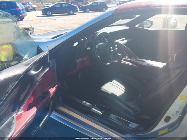 JTHGPAAY1NA105599 Lexus 2ur-gse