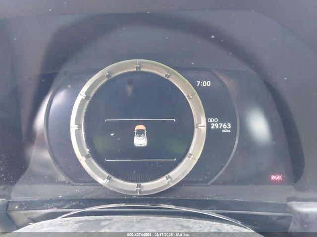JTHGPAAY1NA105599 Lexus 2ur-gse