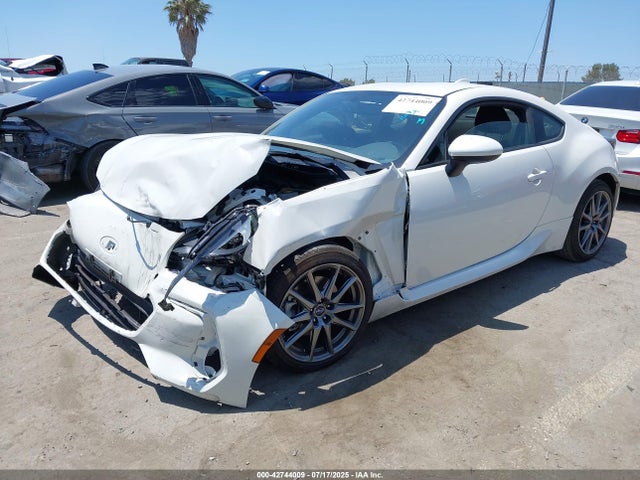 Subaru na 2024 JF1ZDBB17R9701467 Image 2