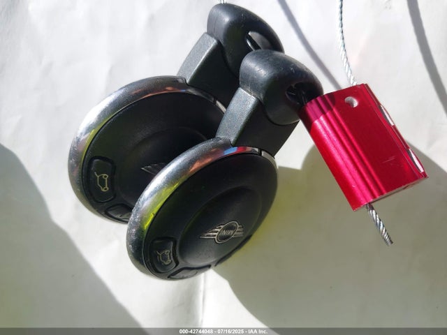 2012 MINI COOPER WMWSU3C55CT260626 Photo 10