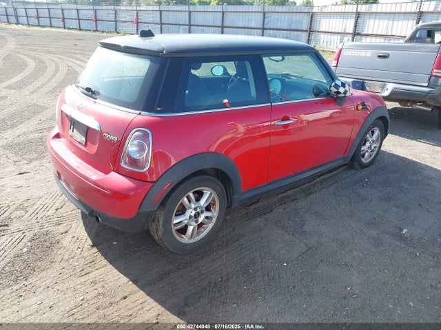 2012 MINI COOPER WMWSU3C55CT260626 Photo 3