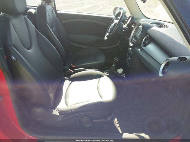 2012 MINI COOPER WMWSU3C55CT260626 Photo 4