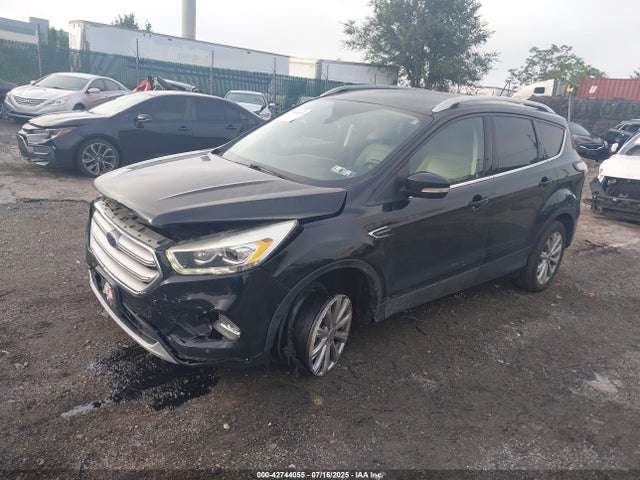 Ford 2018 2018 1FMCU9J93JUA65367 Image 2