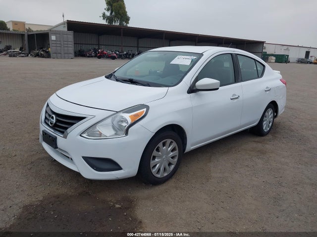 3N1CN7AP0HL847590 Nissan 2017