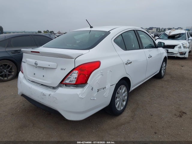 3N1CN7AP0HL847590 Nissan 2017